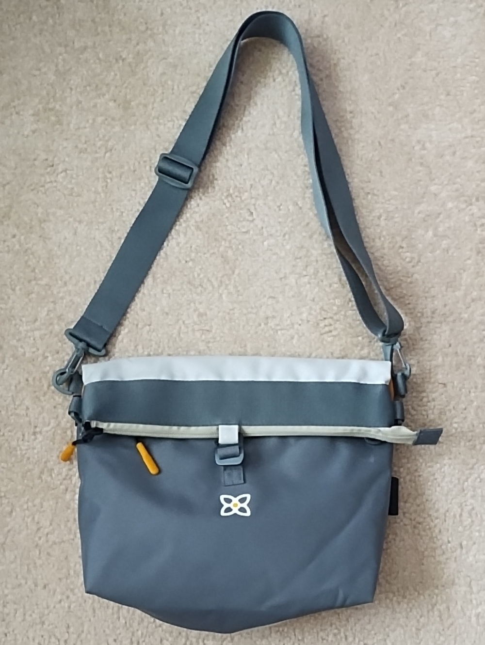 Sherpani Viso Anti-Theft Convertible Crossbody Tote Bag NWOT Colorblock